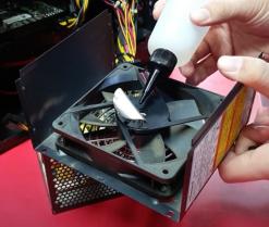 컴퓨터 파워 본체 케이스 소음 수리 해결 방법 오일 주입 및 쿨러 셀프 교체 영상 윤활유 한방울이면 돈굳씀