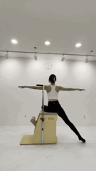 화정 필라테스에서 배우는 체어 사이드밴드, 프론트런지