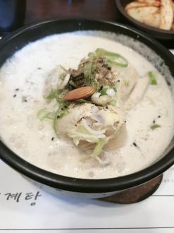 춘천 맛집] 견과류를 갈아넣어 영양가득 할매삼계탕
