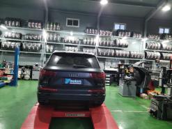 아우디Q7 엔진오일교환 아트라스타이어 제주총판 서귀포 대정읍 영어교육도시 타이어교환 YJ MOTORS