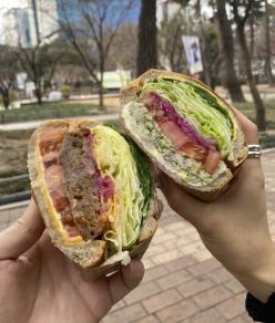 대구중구샌드위치 맛집 재료가 많이 들어간 " 아베끄 " 샌드위치