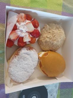 압구정 맛집 도넛 가게 두넛샵 신상 딸기 도넛 밀크 크림 도넛 달고나 도넛 후레쉬 크림 카스테라 도넛