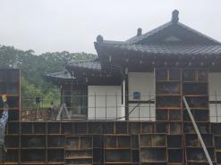 춘천시서면 한옥펜션창호실리콘시공 #실리콘코킹작업