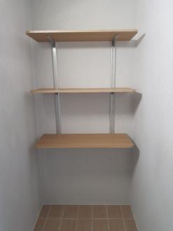 서동탄역더샵파크시티 베란다3선반 실외기실2선반 천장형싱크선반 LED매립시계 욕실청소건 방문자석홀더 액자레일 현관말발굽 안전고리