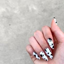 2020 키치네일 나비네일 네온네일 여름네일 피오떼